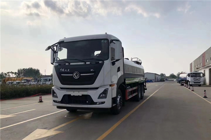 東風(fēng)天龍后八輪20噸噴霧車(chē)，國(guó)六綠化噴灑車(chē)
