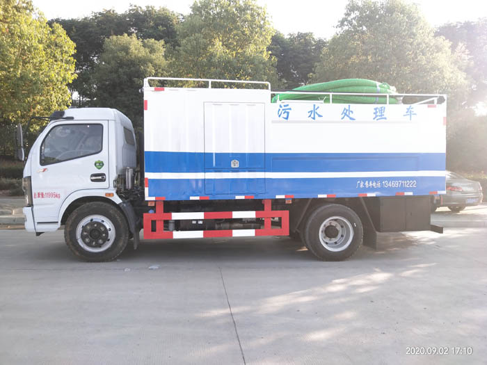 東風(fēng)F7福瑞卡污水處理車